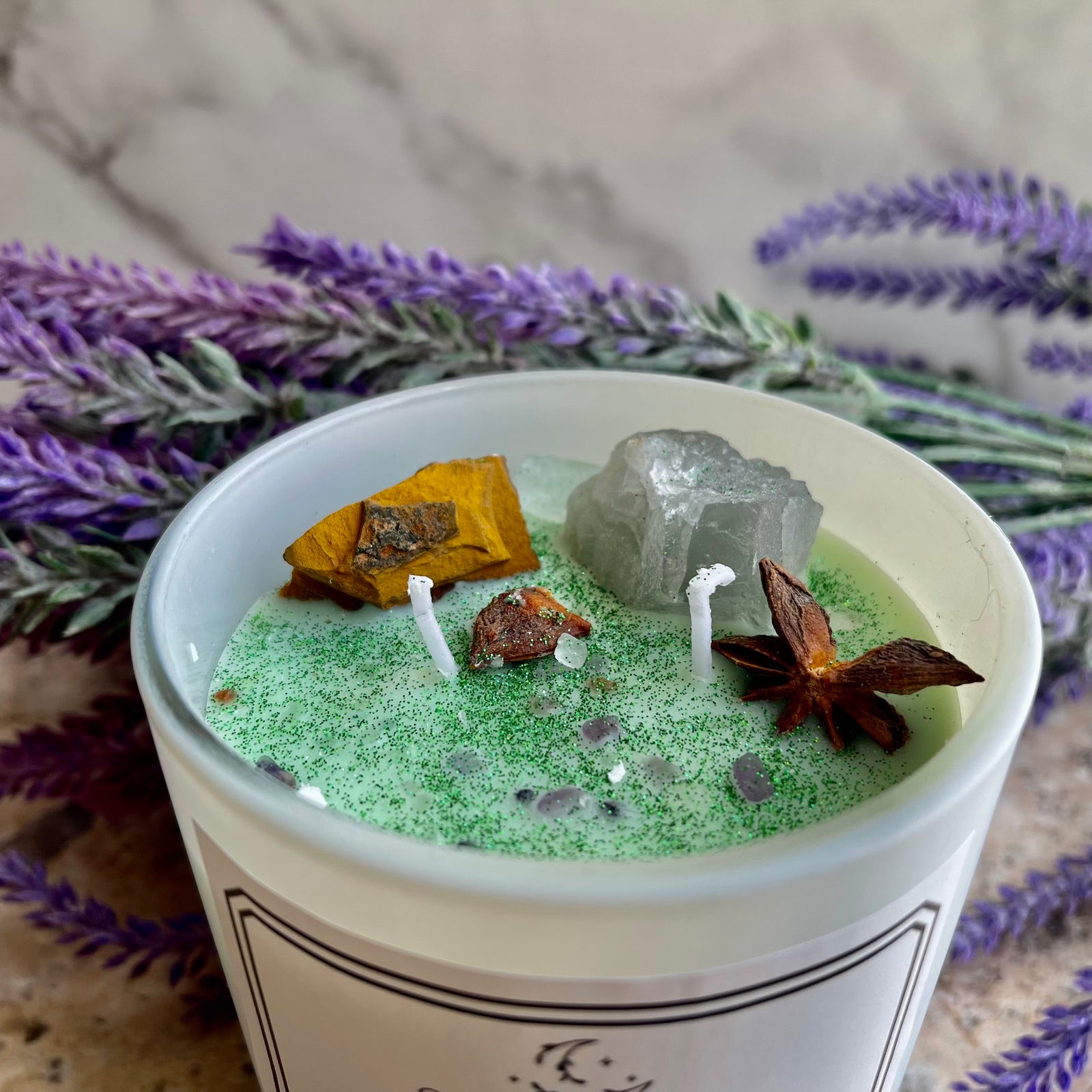 Iron Forest – Potent Ogún Aromatic Candle with Crystals & Spiritual Tools
